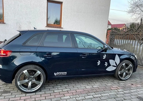 Audi A3 cena 72200 przebieg: 100905, rok produkcji 2017 z Bolesławiec małe 67